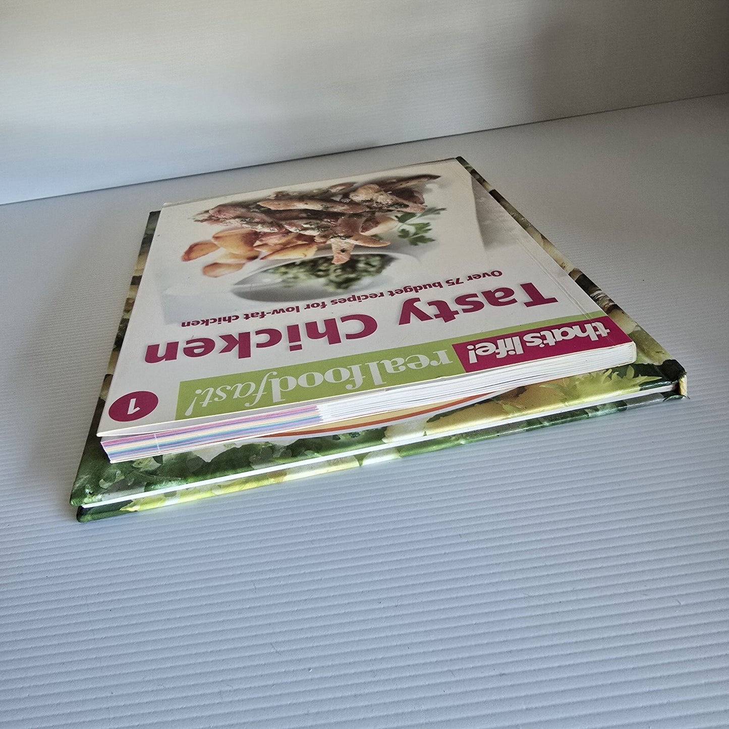 2x Tasty Chicken Cookbook Step-by-step Cuisines