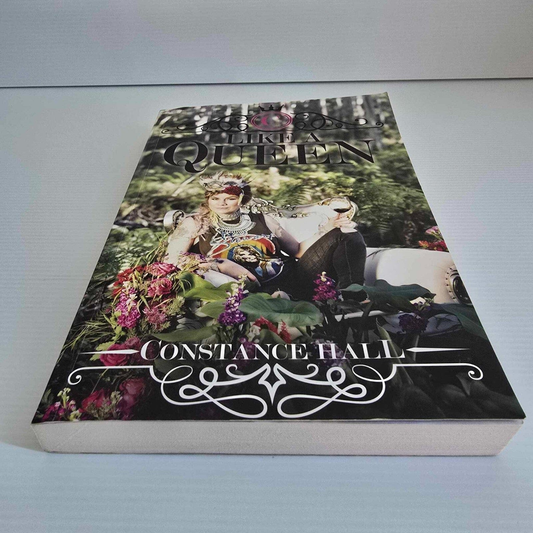 Alona.com.au Like A Queen Memoir Paperback by Constance Hall Book 2016