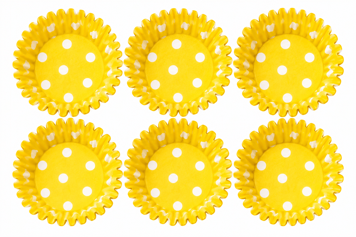 Icing on the cake Cupcake Liner Yellow 120Pk Mini Cupcake Patty Pans Muffin Cases Cake Boards Liners Boxes Baking Cups