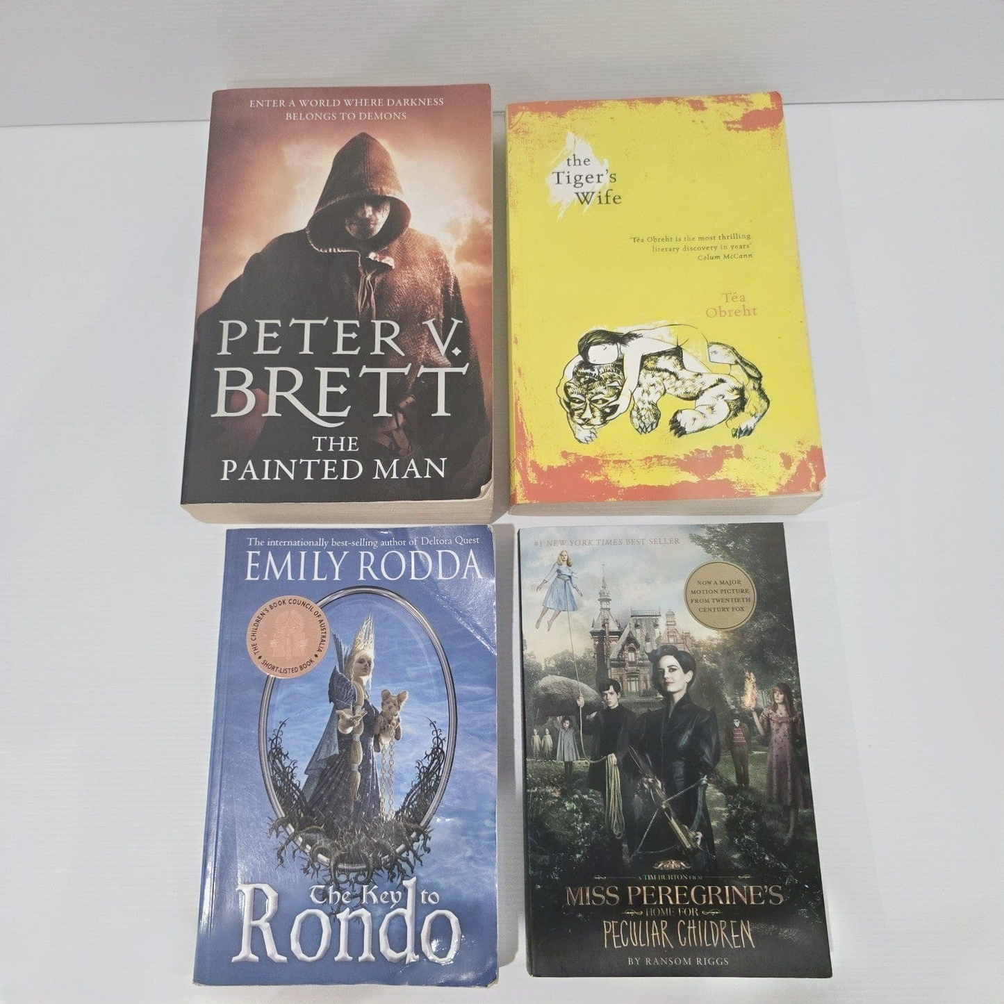 Alona.com.au 4x Bundle Of Books Fantasy Young Adult Adventure Magic Fiction