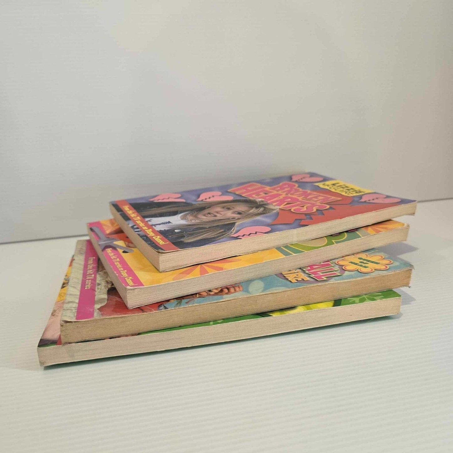 Alona.com.au 4x Mixed Titles of Lizzie McGuire Series