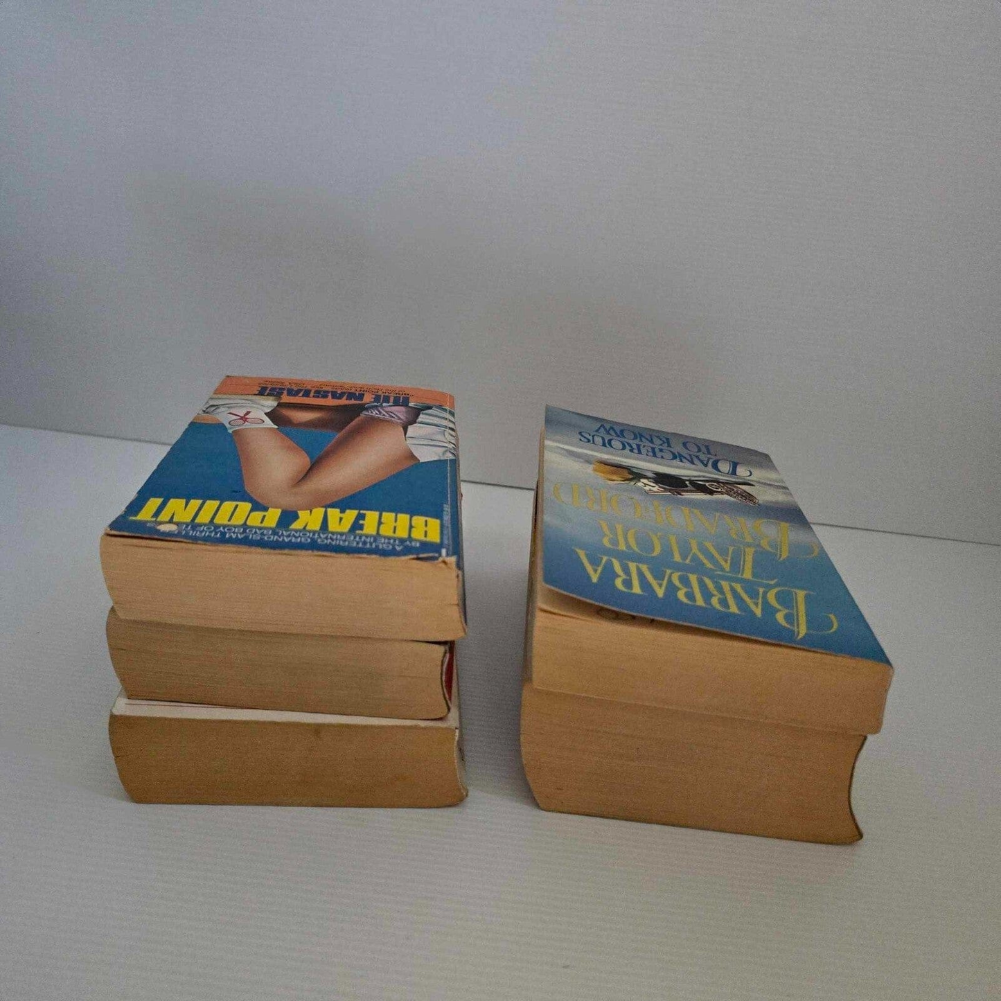 Alona.com.au 5 x Crime Thriller Mystery Suspense Books Mixed Authors Paperback Bundle Lot