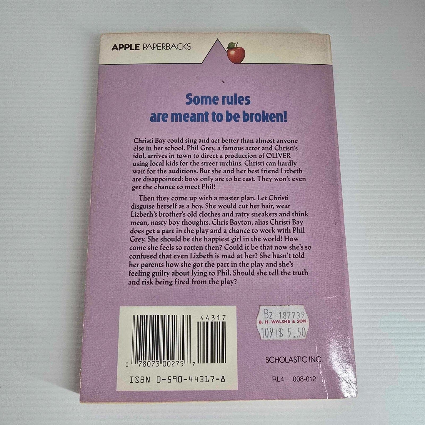 Alona.com.au A Different Twist by Elizabeth Levy, Paperback 1984
