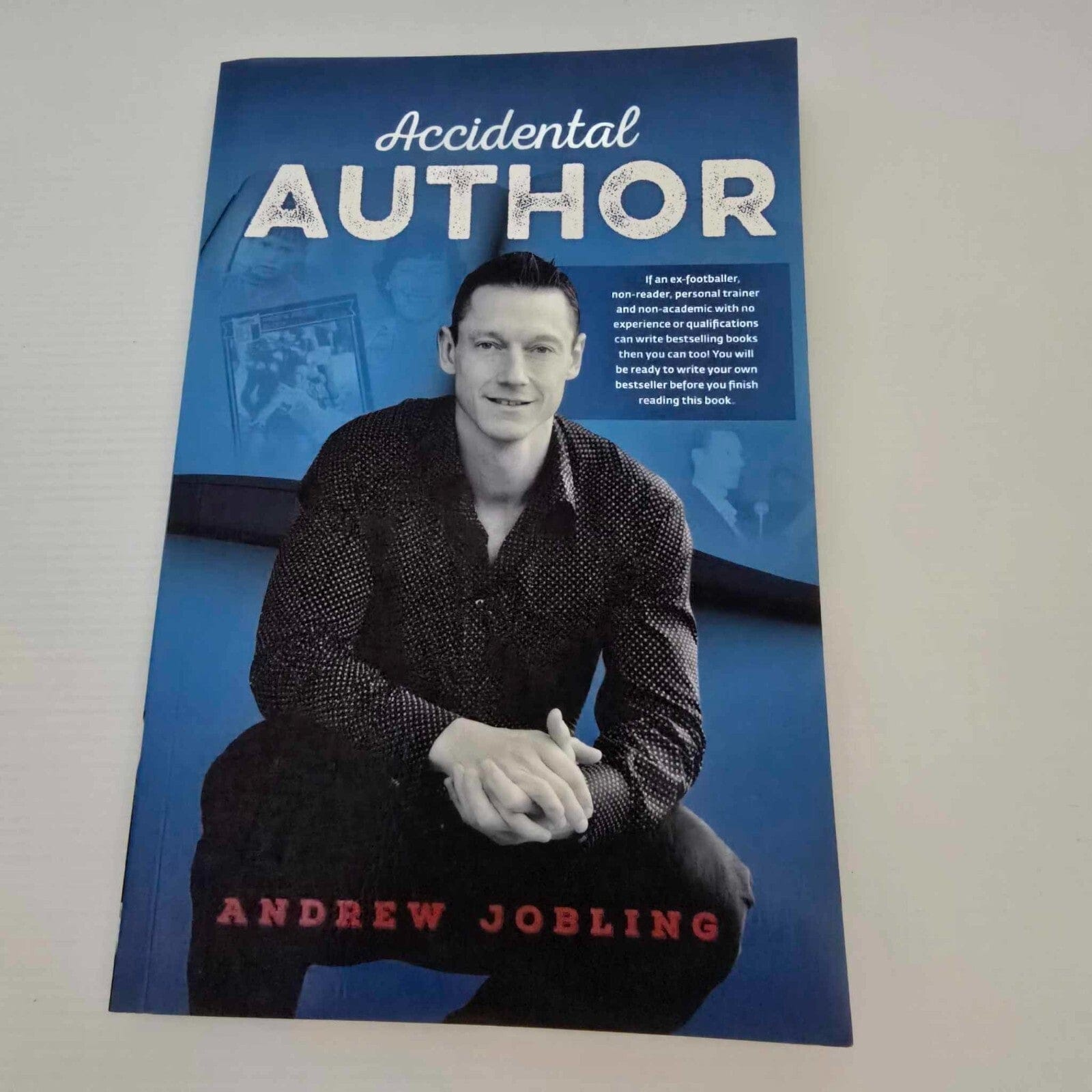 Alona.com.au Accidental Author by Andrew Jobling, Paperback 2015 (with signed dedication)
