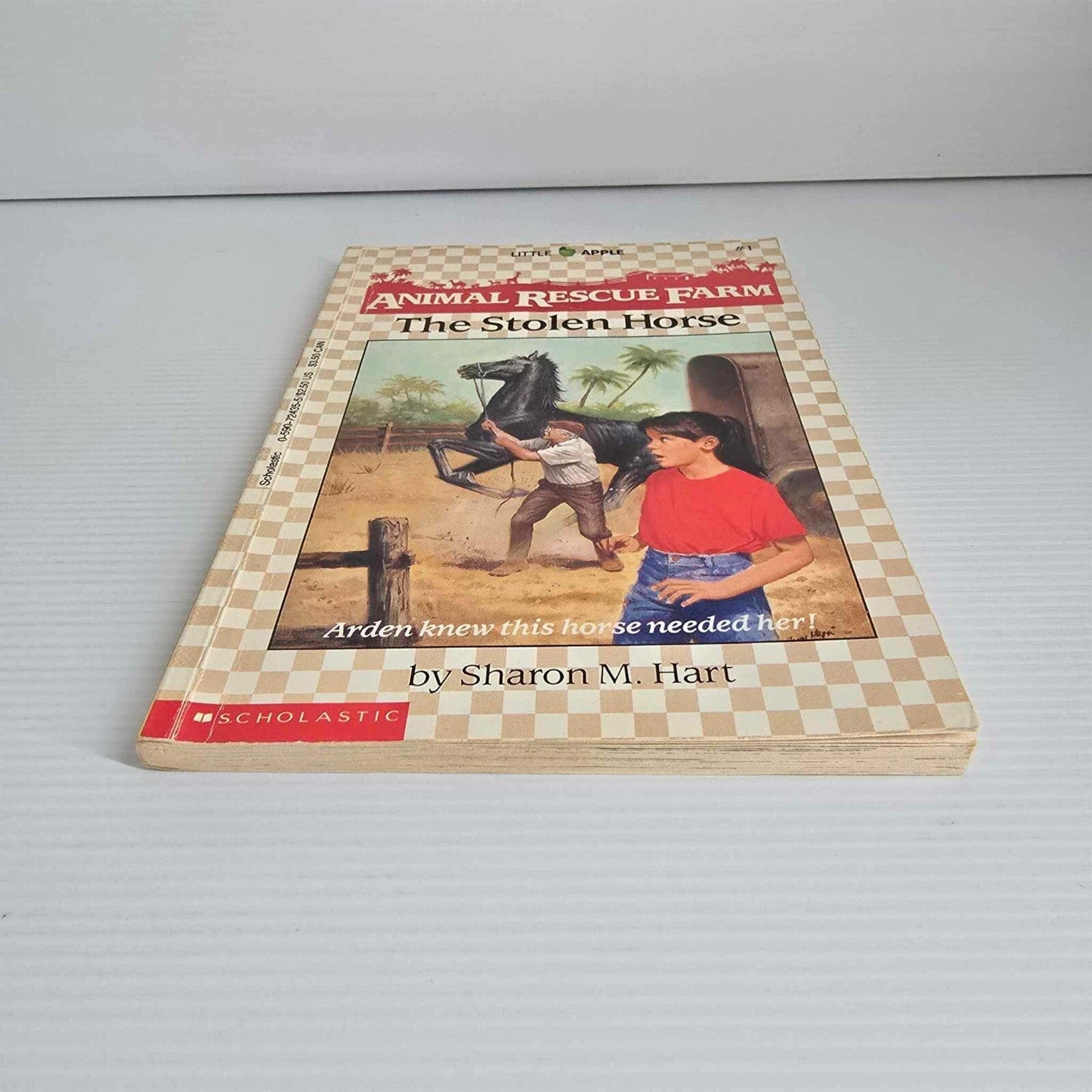 Alona.com.au Animal Rescue Farm #1 The Stolen Horse by Sharon M. Hart, Paperback 1988