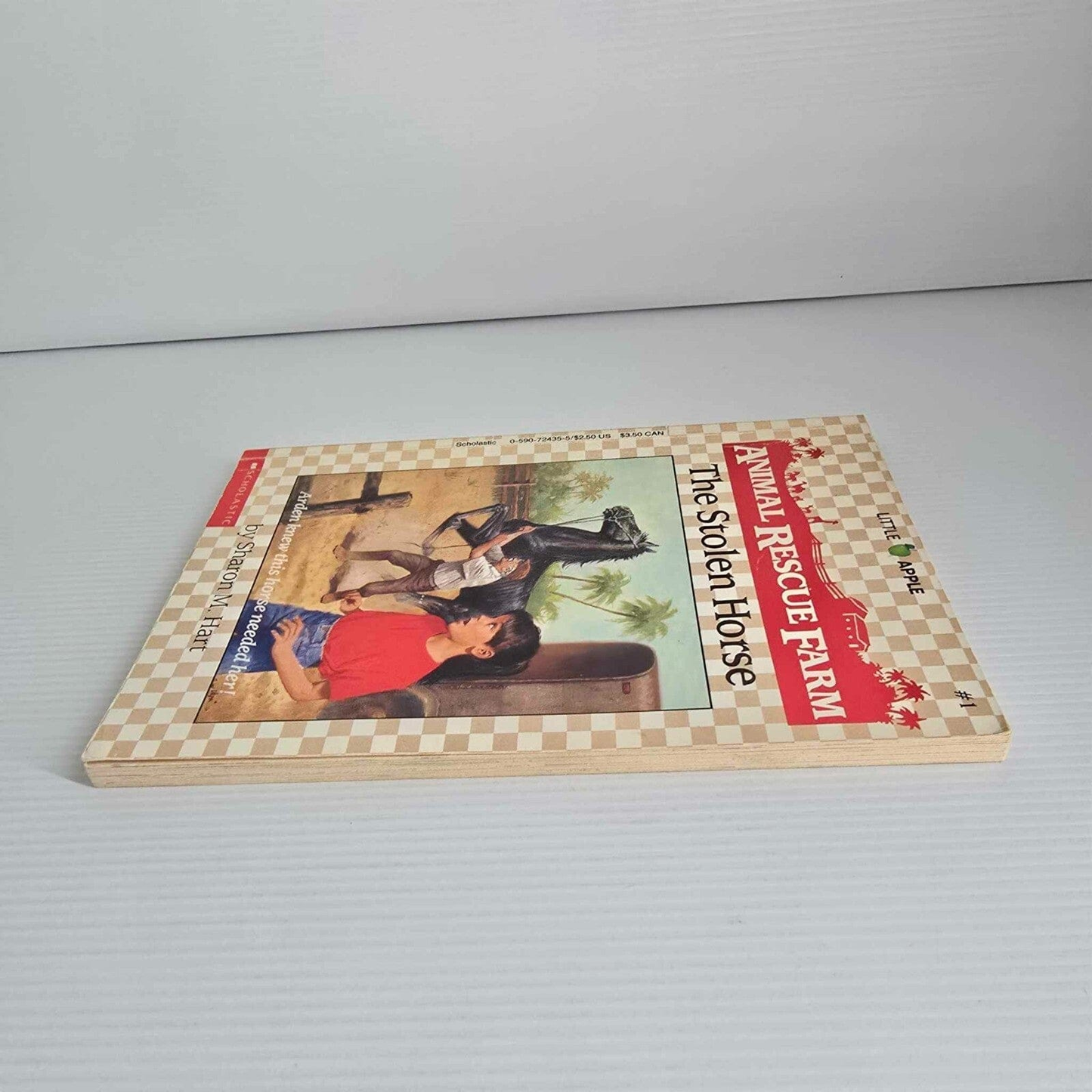 Alona.com.au Animal Rescue Farm #1 The Stolen Horse by Sharon M. Hart, Paperback 1988
