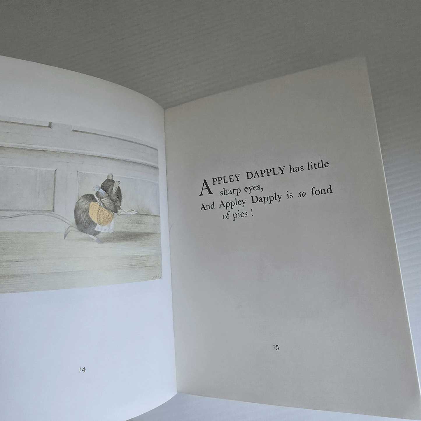 Alona.com.au Appley Dapplys Nursery Rhymes (The original Peter Rabbit books), Beatrix Potter