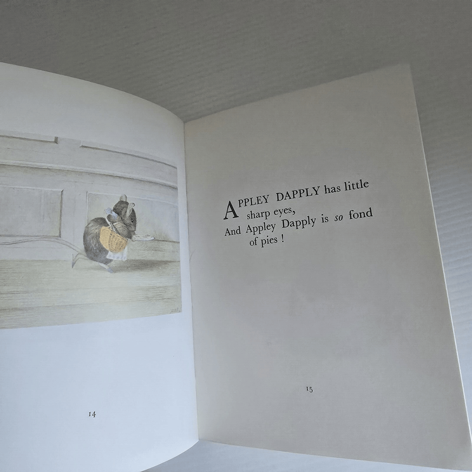 Alona.com.au Appley Dapplys Nursery Rhymes (The original Peter Rabbit books), Beatrix Potter