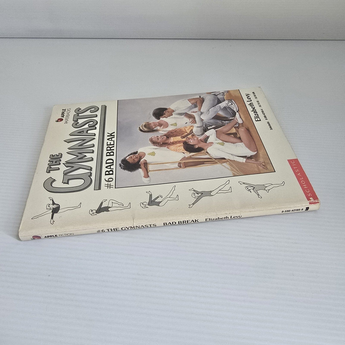Alona.com.au BAD BREAK by Elizabeth Levy #6 THE GYMNASTS Paperback Book 1989
