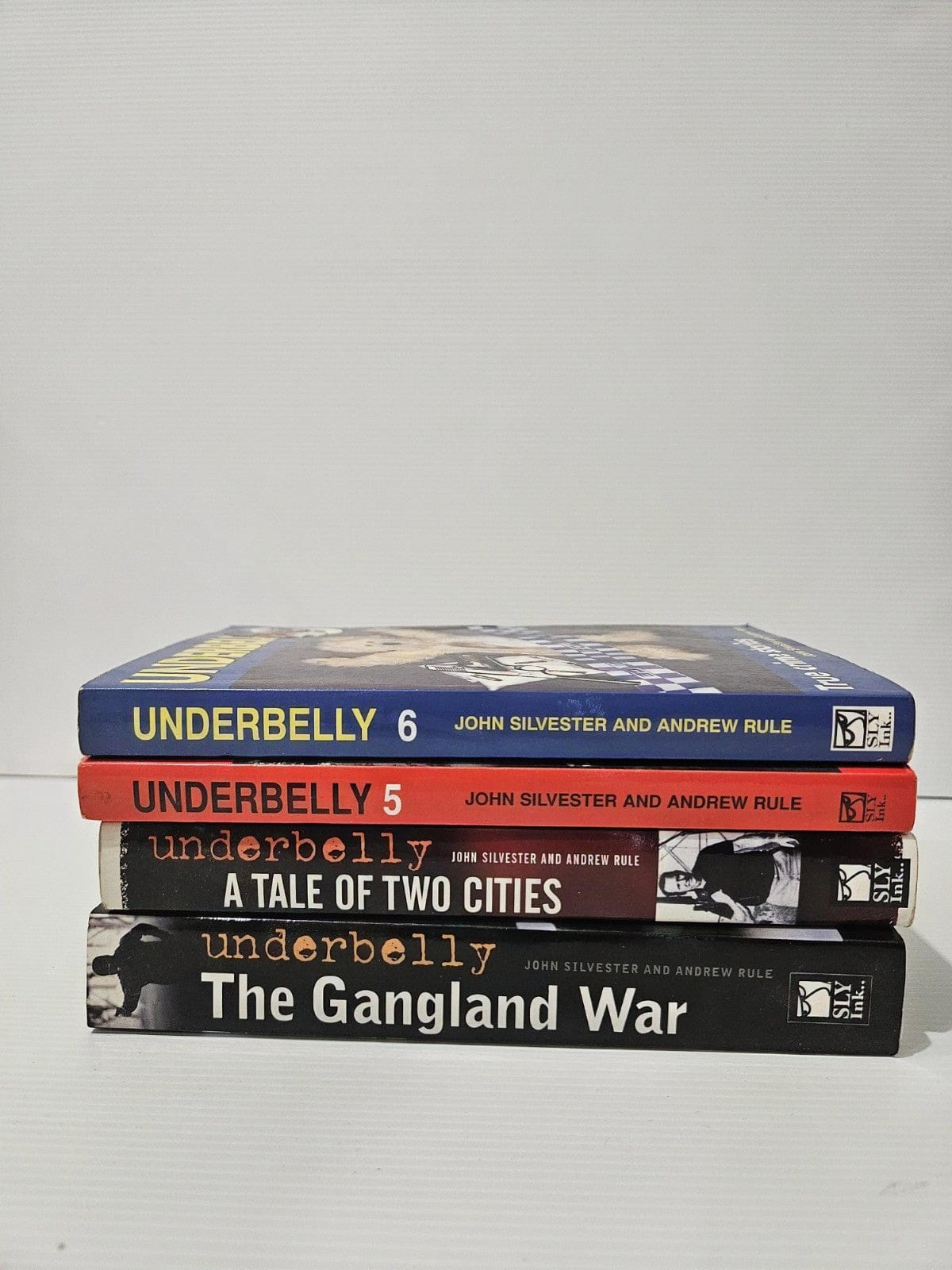 Alona.com.au Bundle Of 4 Underbelly 5 &6 , Gangland War, Tale Of Two Cities & True Crimes