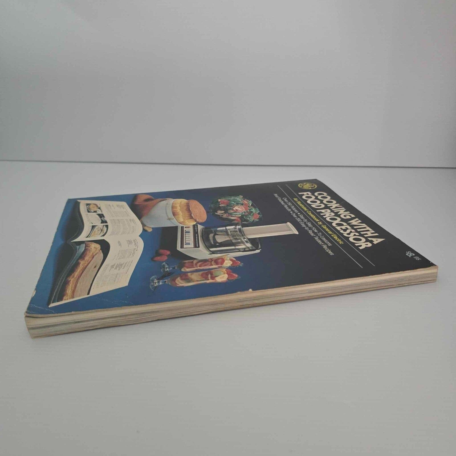 Alona.com.au Cooking With A Food Processor Illustrated Cookbook by GE
