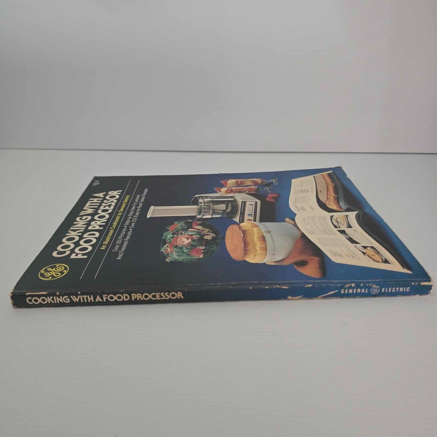 Alona.com.au Cooking With A Food Processor Illustrated Cookbook by GE