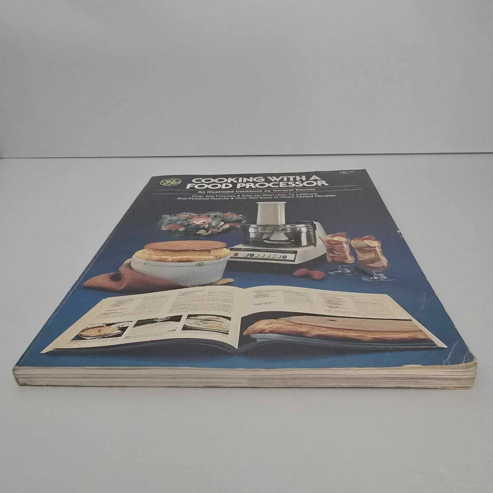 Alona.com.au Cooking With A Food Processor Illustrated Cookbook by GE