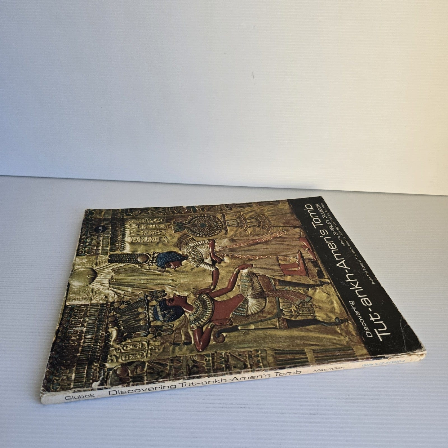 Alona.com.au Discovering Tut-ankh-Amen's Tomb By Shirley Glubok (Paperback 1968)