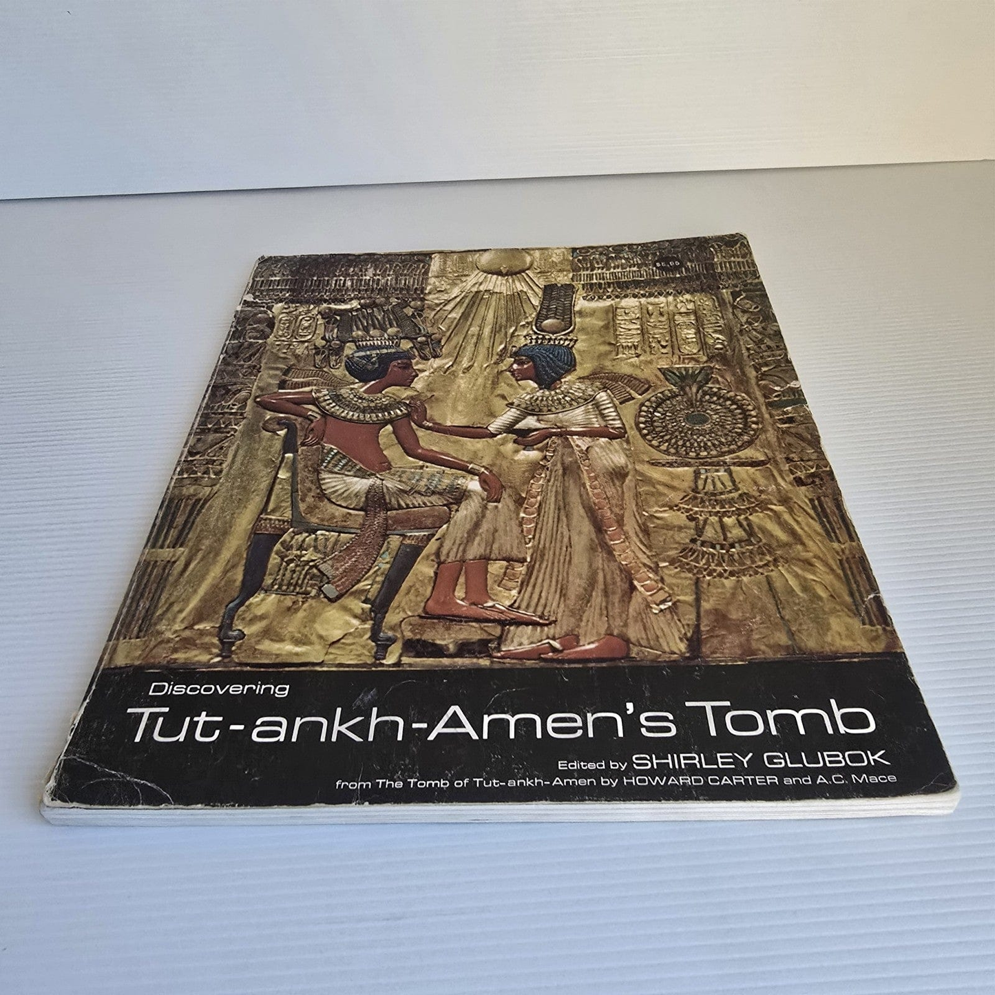 Alona.com.au Discovering Tut-ankh-Amen's Tomb By Shirley Glubok (Paperback 1968)