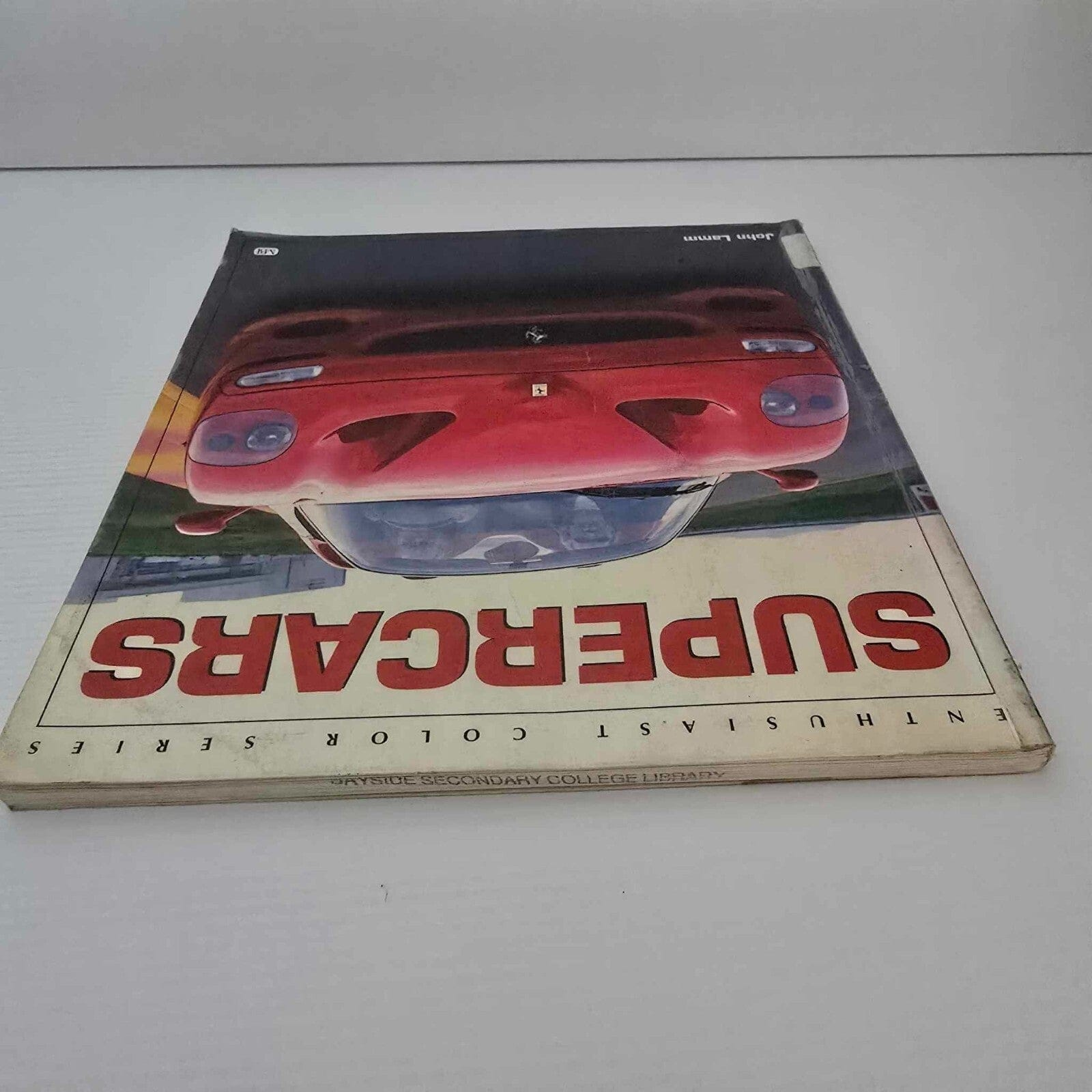 Alona.com.au Enthusiast Color Series: Supercars by John Lam, Paperback 2001 (Library Book)