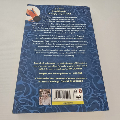 Alona.com.au Everything is Perfect: It's just her life that's falling apart by Maxine Fawcett