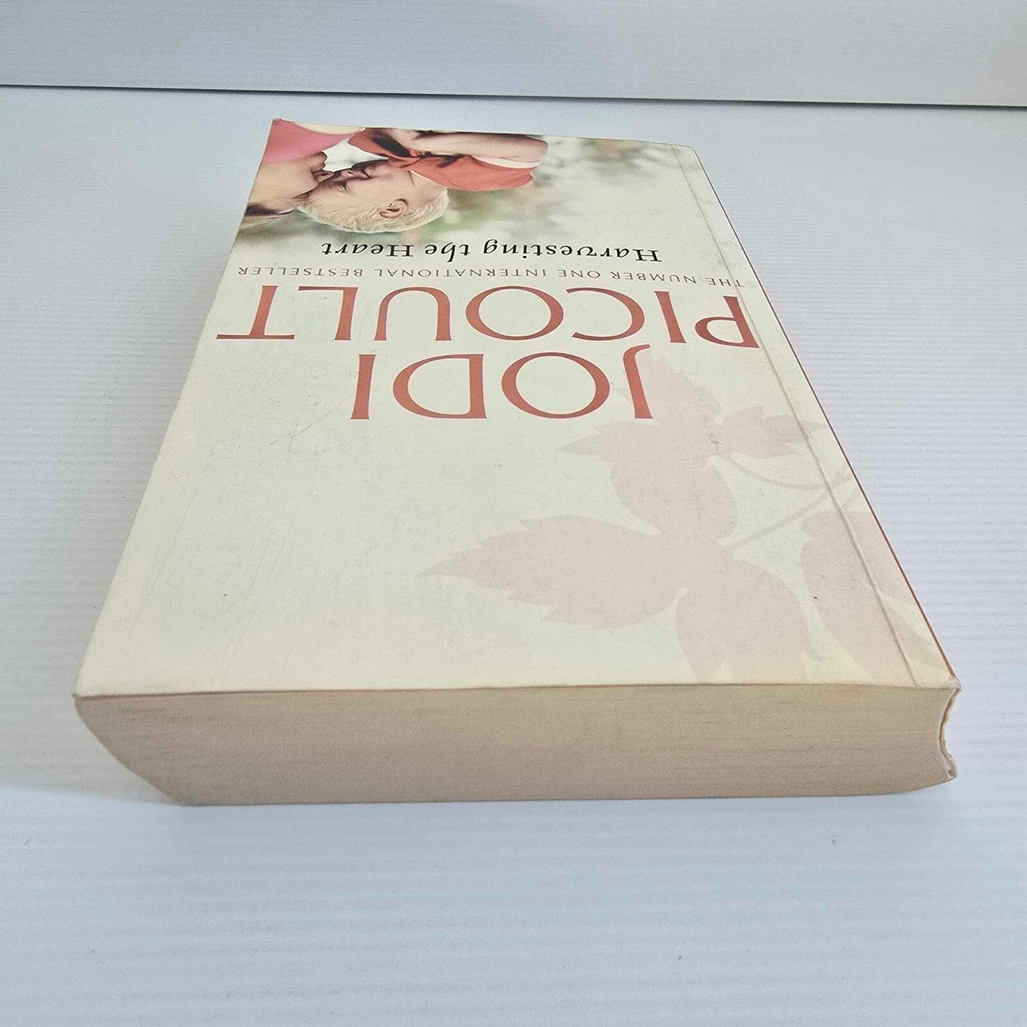 Alona.com.au Harvesting the Heart by Jodi Picoult (Paperback 2009)