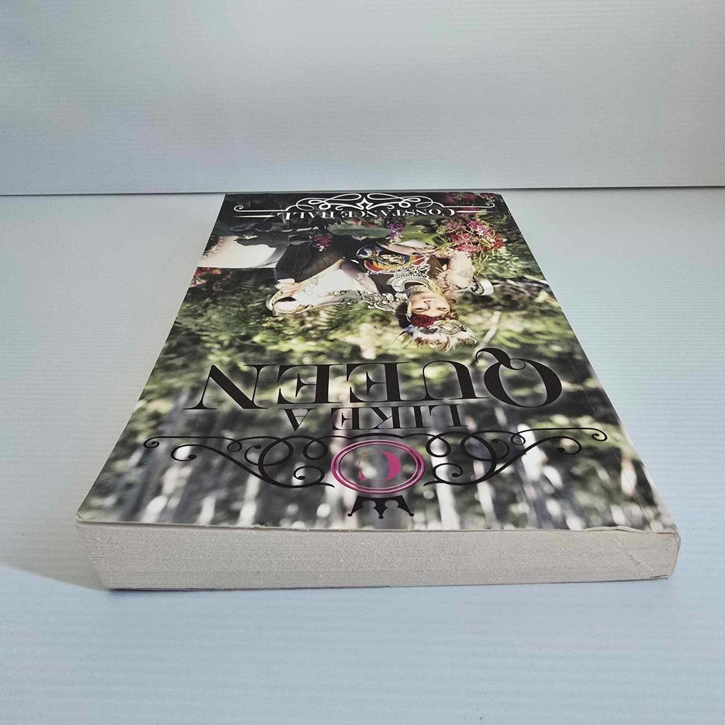 Alona.com.au Like A Queen Memoir Paperback by Constance Hall Book 2016