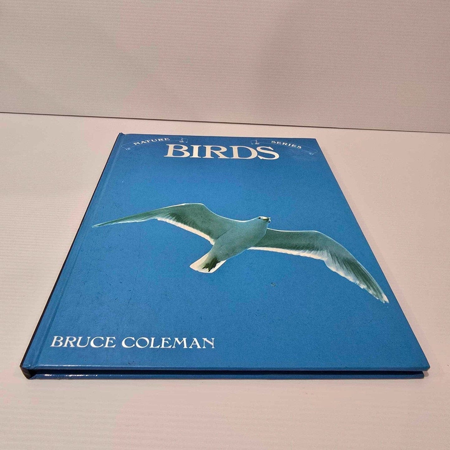 Alona.com.au Nature Series: BIRDS by Bruce Coleman - Hardcover