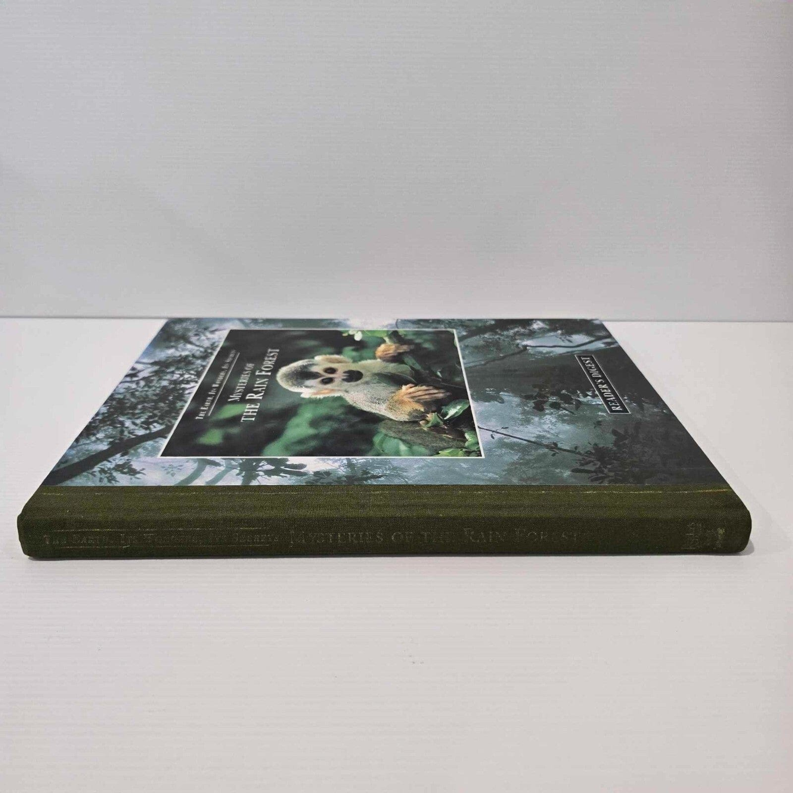 Alona.com.au Reader's Digest - Mysteries of the Rain Forest - HARDCOVER Book