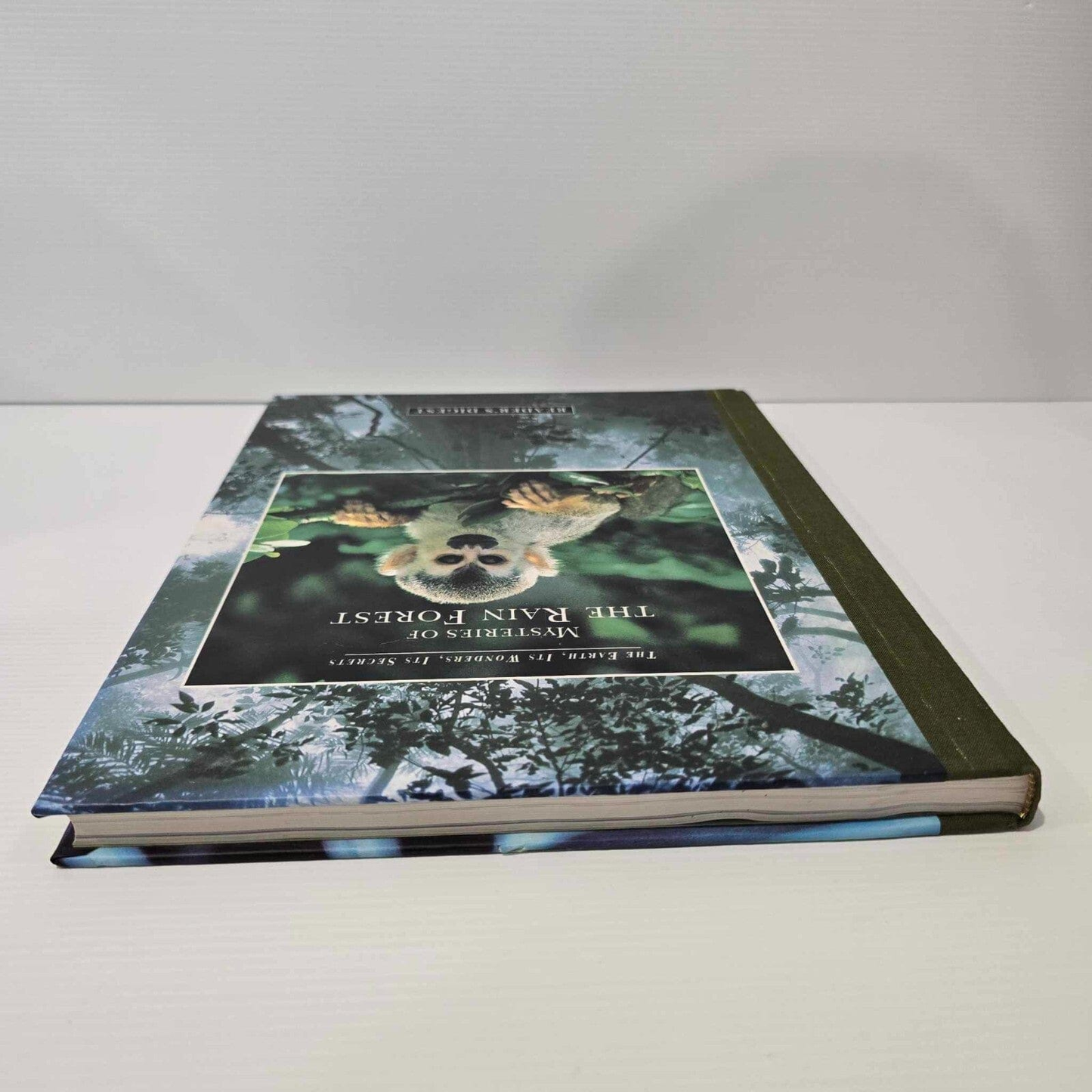 Alona.com.au Reader's Digest - Mysteries of the Rain Forest - HARDCOVER Book
