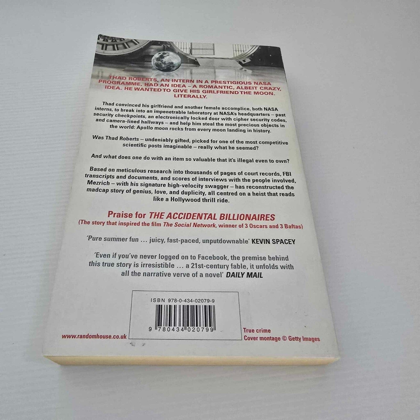 Alona.com.au Sex on the Moon by Ben Mezrich : The most Audacious heist in history, Paperback