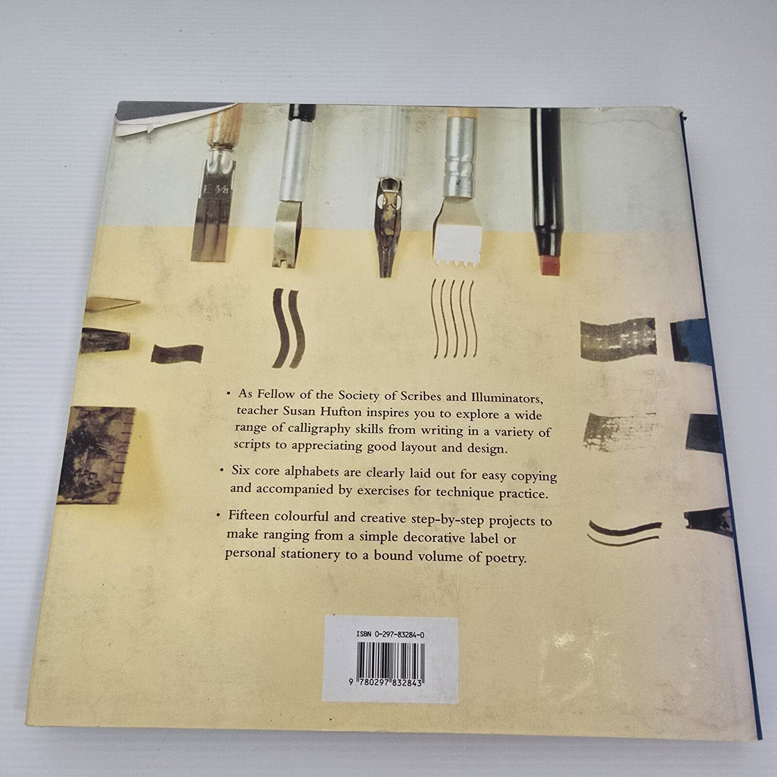 Alona.com.au Step By Step Calligraphy: A Complete Guide With Creative Projects: Susan Hufton