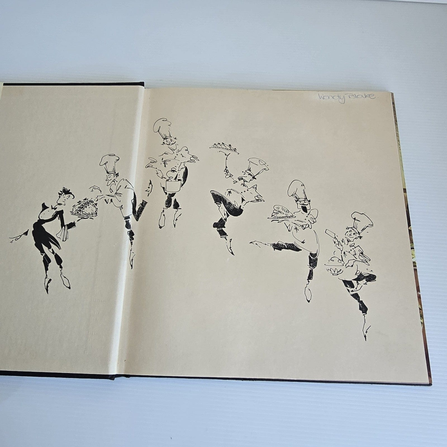 Alona.com.au Superb Restaurant Dishes By Margaret Fulton hardcover Vintage Cookbook Recipes