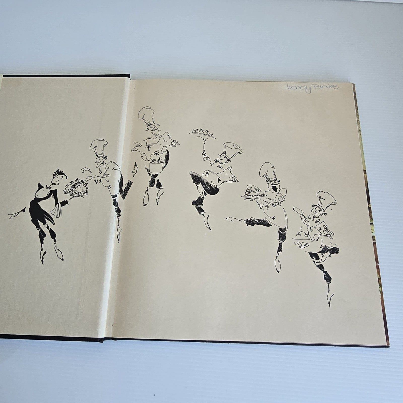 Alona.com.au Superb Restaurant Dishes By Margaret Fulton hardcover Vintage Cookbook Recipes