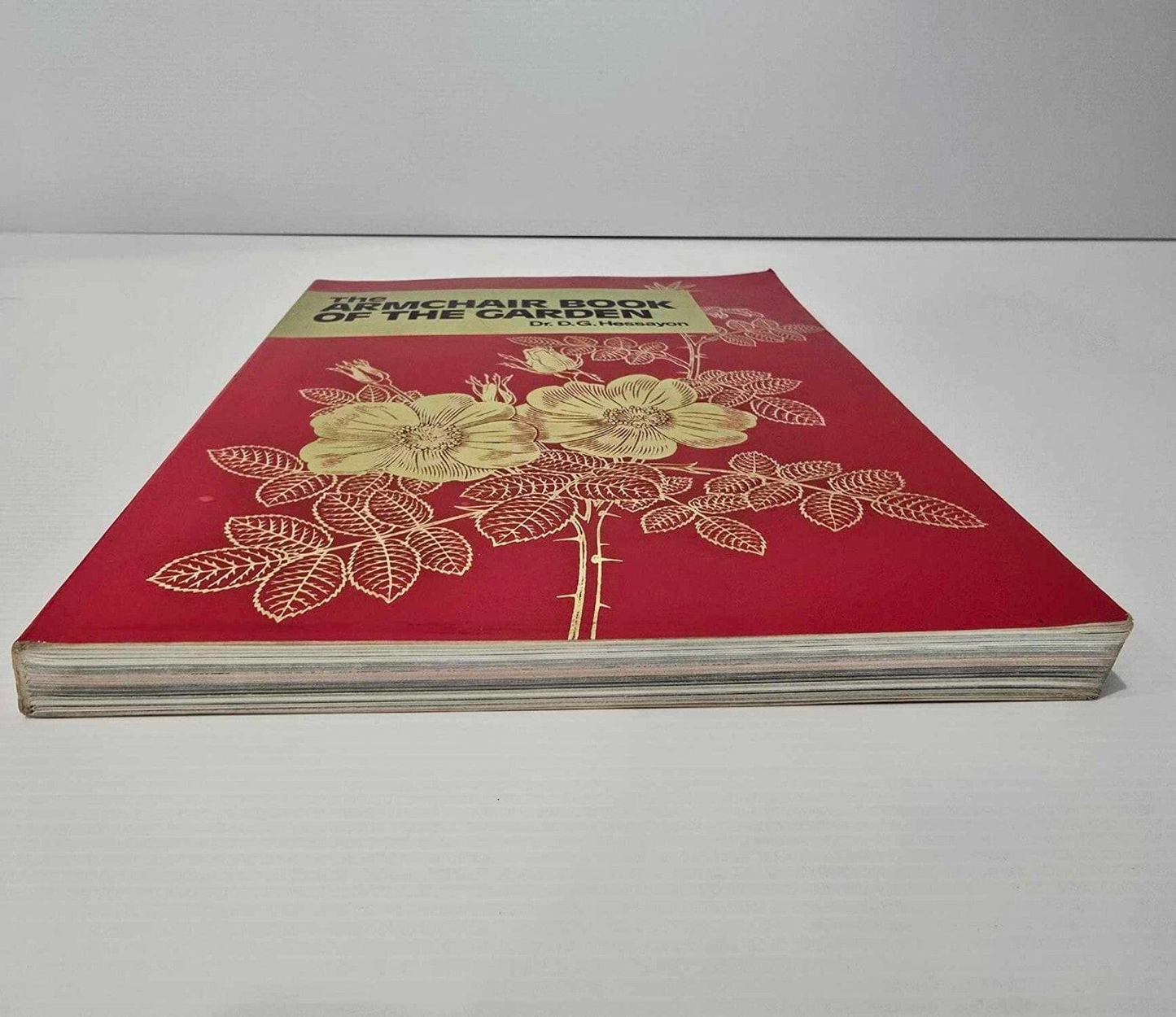 Alona.com.au The Armchair Book of the Garden by Dr. D.G. Hessayon 1986