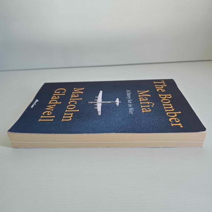 Alona.com.au The Bomber Mafia A Story Set in War by Malcolm Gladwell (Paperback 2021)