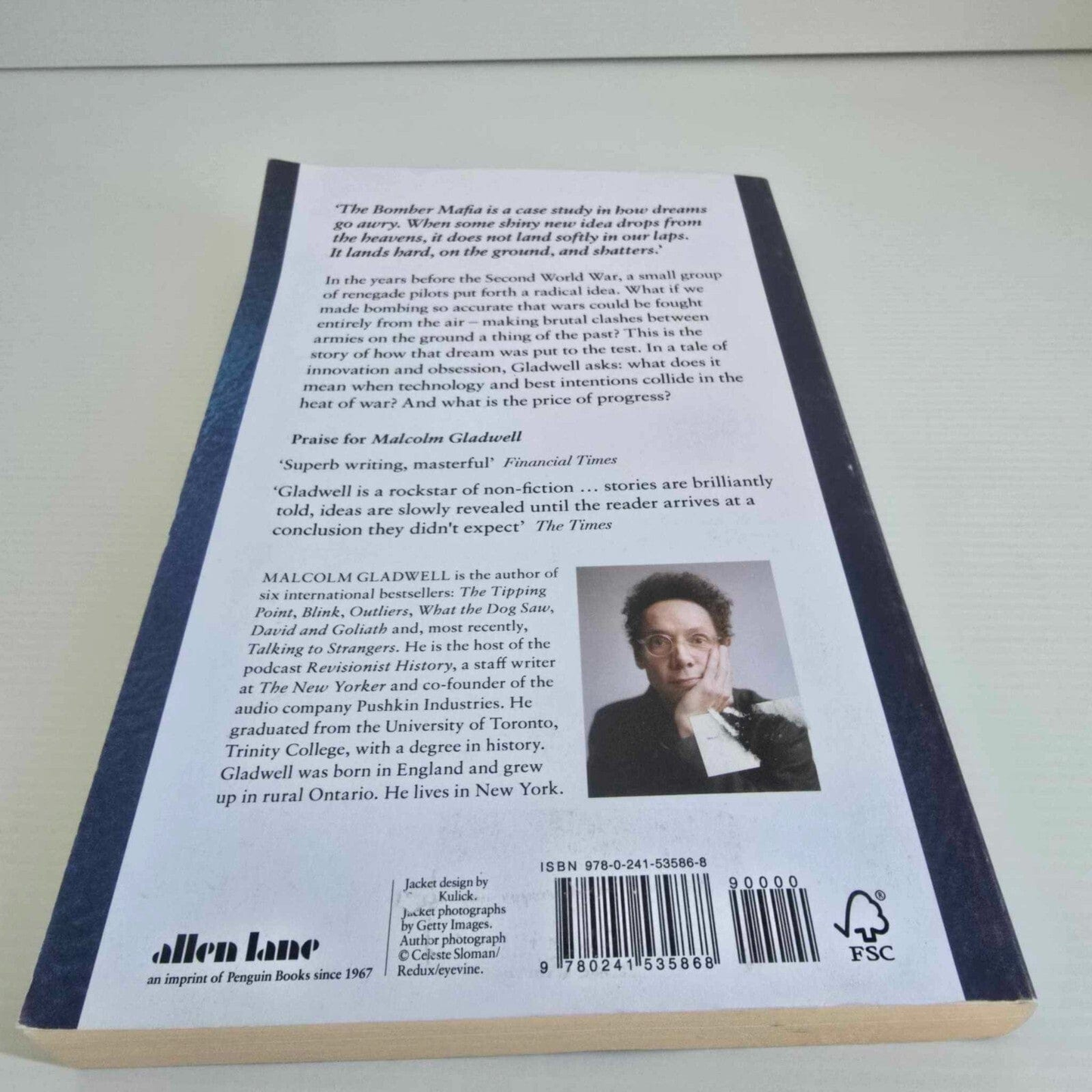 Alona.com.au The Bomber Mafia A Story Set in War by Malcolm Gladwell (Paperback 2021)