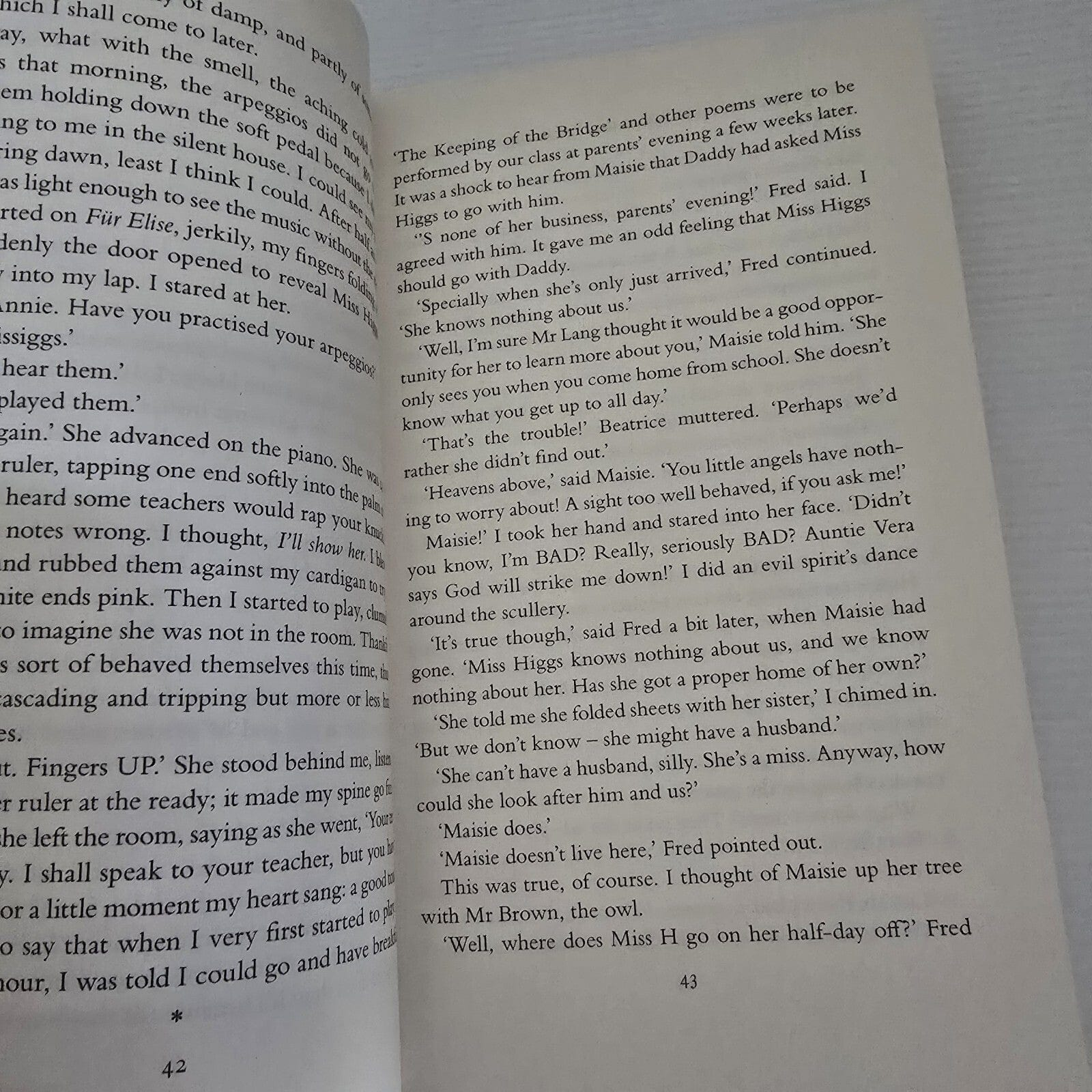 Alona.com.au The Dissent Of Annie Lang By Ros Franey -  Paperback, 2018