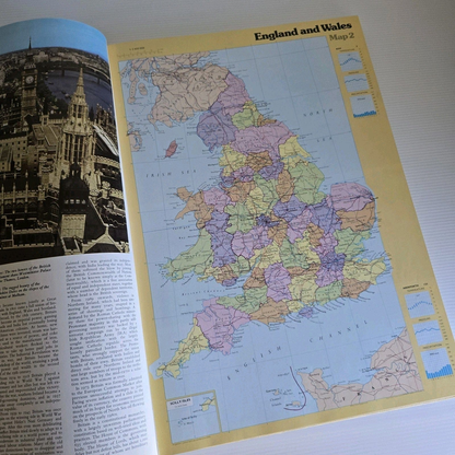 Alona.com.au The Pictorial Atlas Of The World, Hardcover 1981