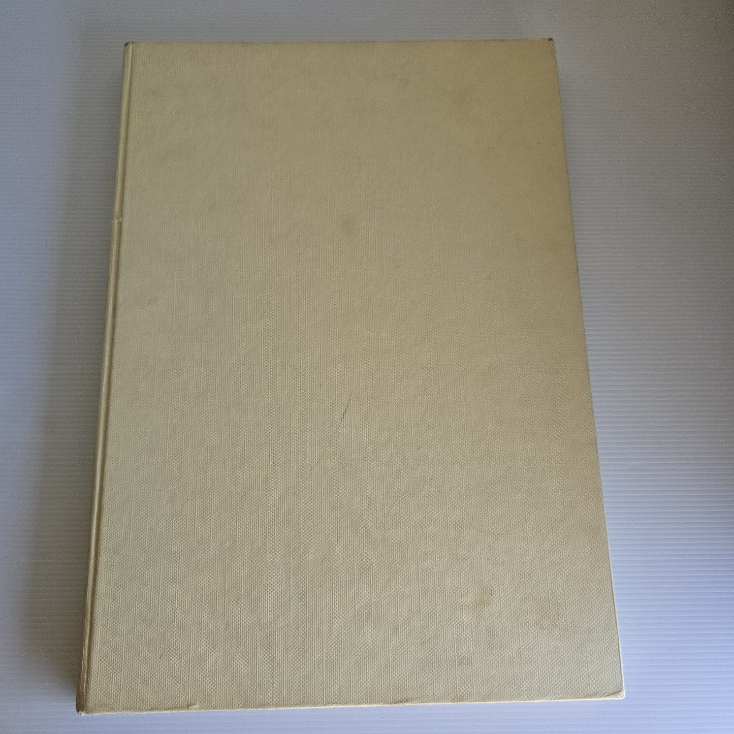 Alona.com.au The Pictorial Atlas Of The World, Hardcover 1981