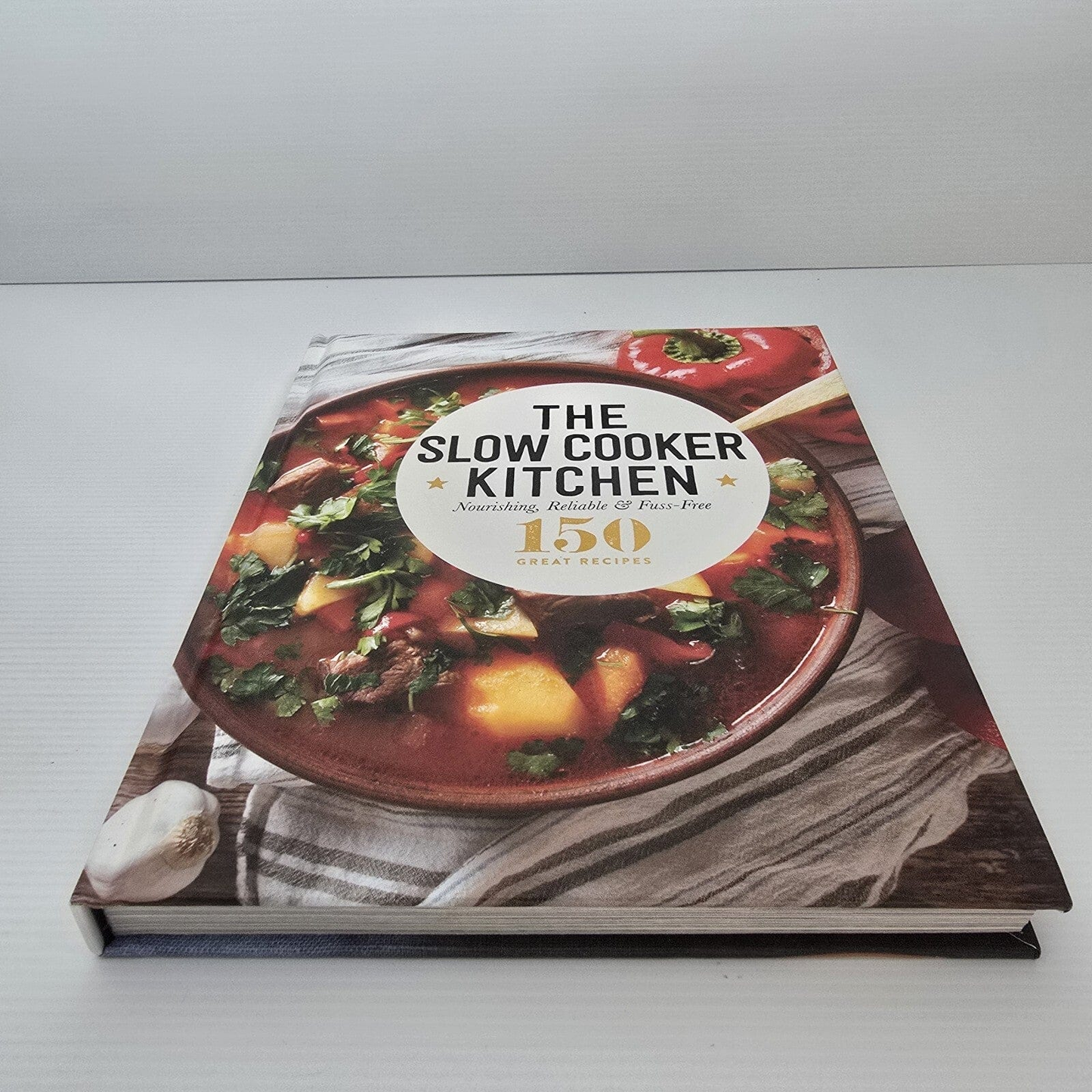 Alona.com.au The Slow Cooker Kitchen 150 Great Recipes , Hardcover - 2016