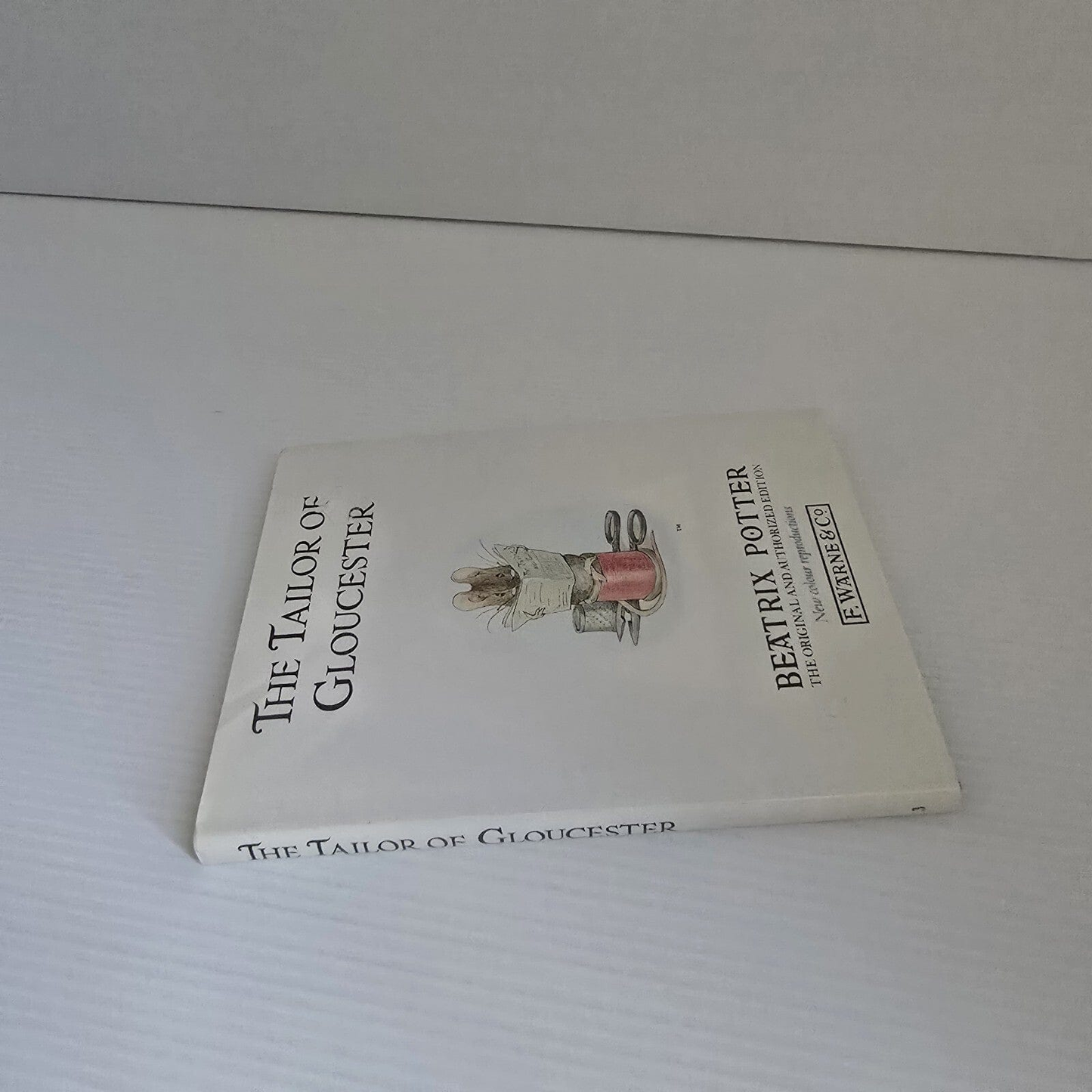Alona.com.au The Tailor of Gloucester: The original and authorized edition by Beatrix Potter