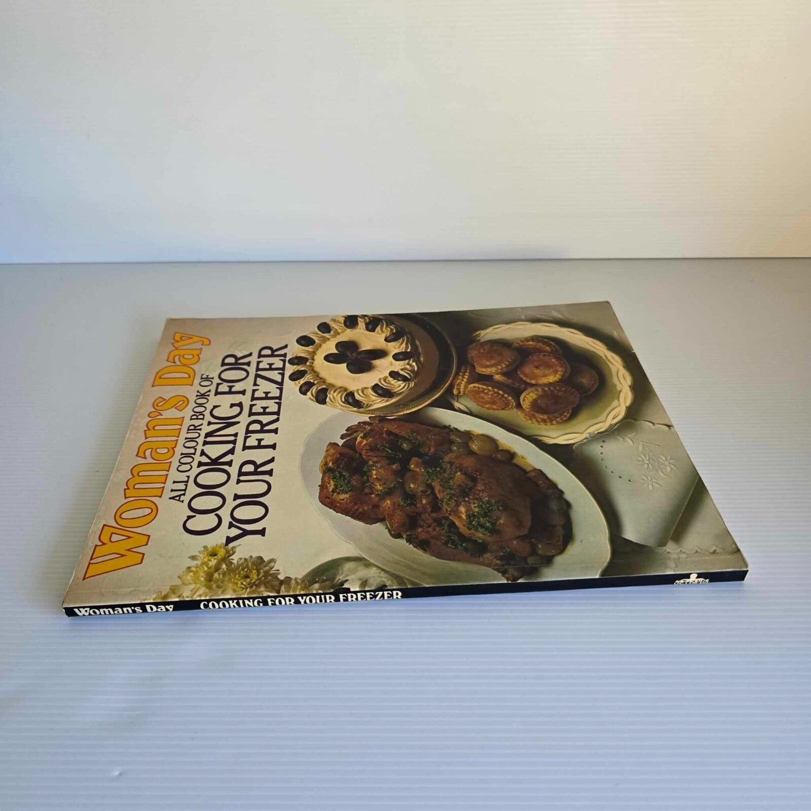 Alona.com.au Woman's Day All Colour Book of Cooking For Your Freezer